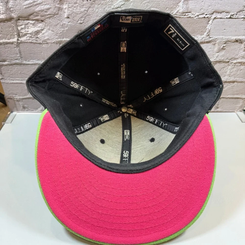 New Era 59FIFTY Arizona Diamondbacks Mens Size 7 3/4 Black Neon Green Fitted Hat